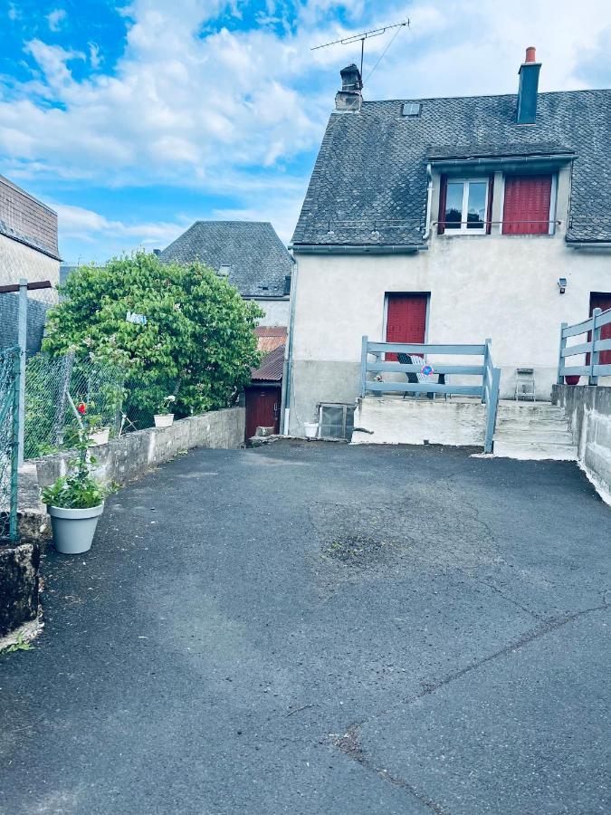 Dans Un Village En Auvergne Sancy